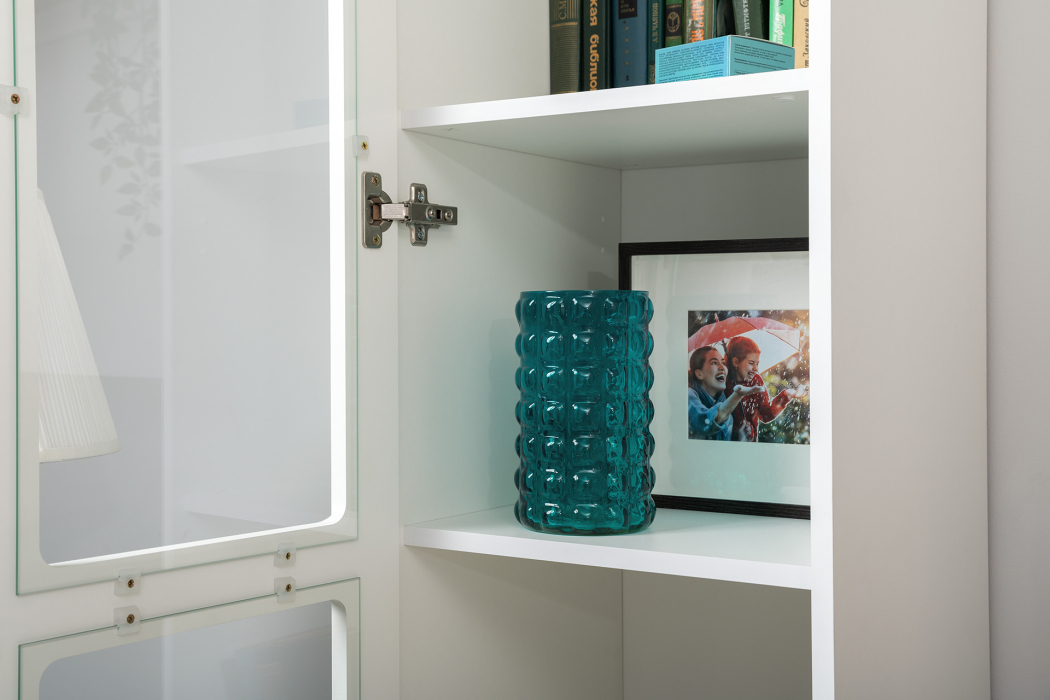 Шкафы распашные, Шкаф-витрина Остин 16.394.03, белая шагрень, дуб золотой крафт