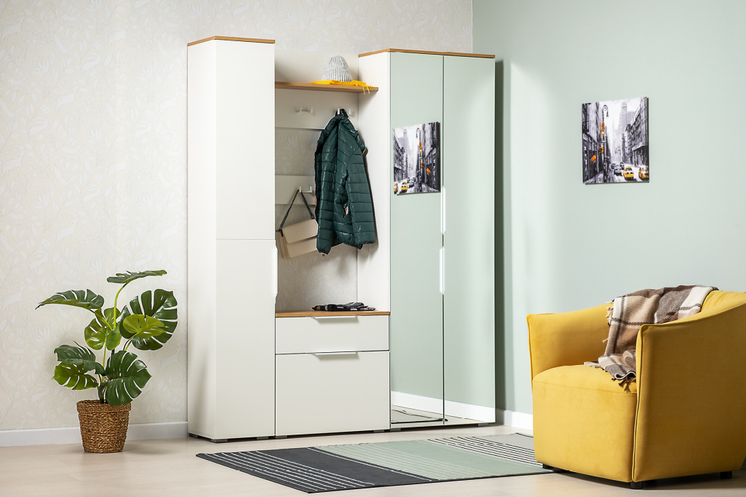 Шкафы распашные, Шкаф-пенал Октава 13.228, белая шагрень, дуб золотой крафт